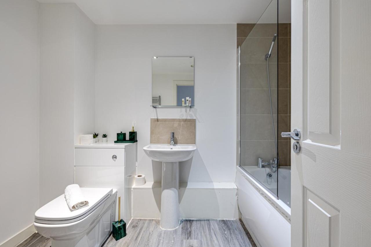 Appartement Stunning 2 Bed With Free Parking Close To Cc